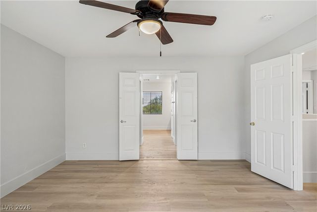 537 Lacabana Beach Drive, Las Vegas, NV 89138