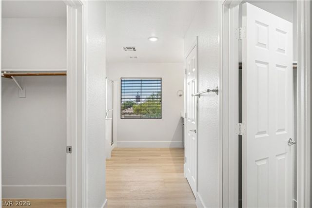537 Lacabana Beach Drive, Las Vegas, NV 89138