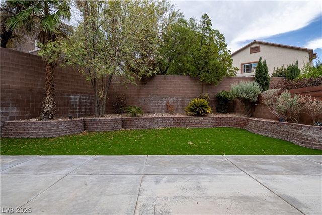 537 Lacabana Beach Drive, Las Vegas, NV 89138