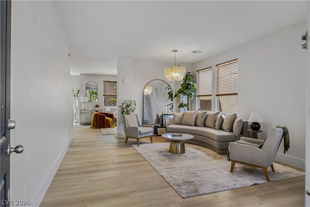 537 Lacabana Beach Drive, Las Vegas, NV 89138