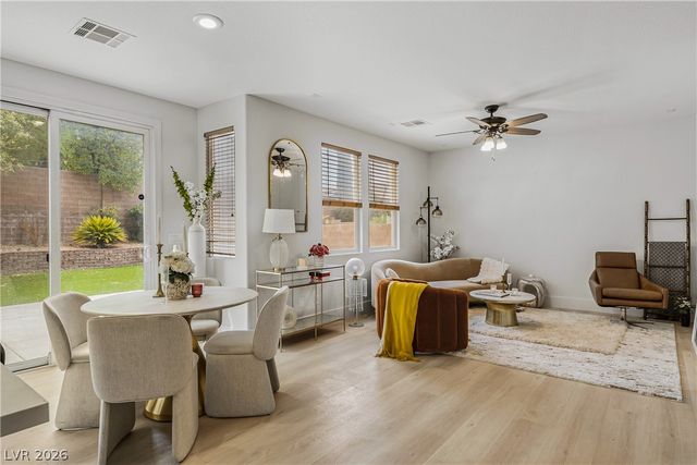 537 Lacabana Beach Drive, Las Vegas, NV 89138