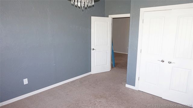 68 Country Hill, Ardmore, OK 73401