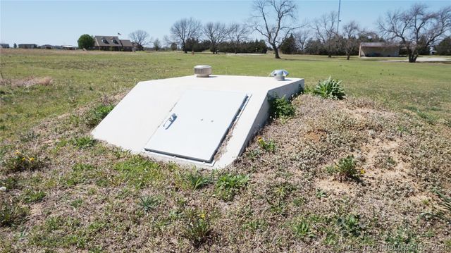 68 Country Hill, Ardmore, OK 73401