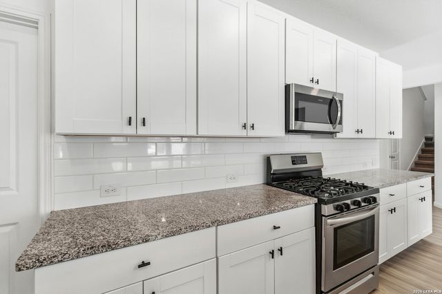 31821 Nimbus Dr, San Antonio, TX 78163