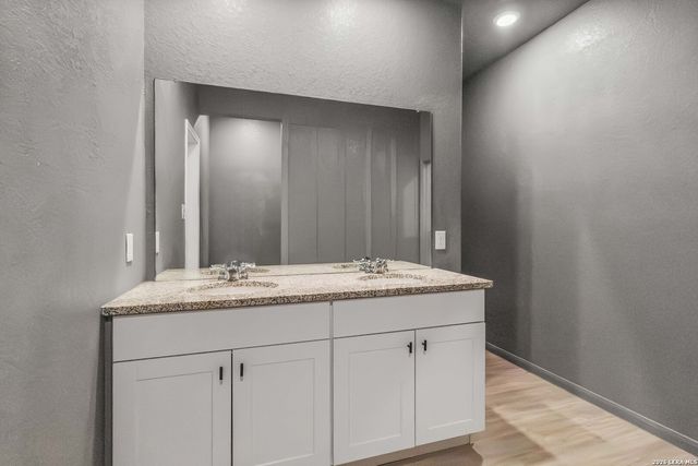 31821 Nimbus Dr, San Antonio, TX 78163