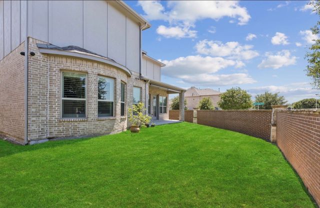 2801 Deansbrook Drive, Plano, TX 75093