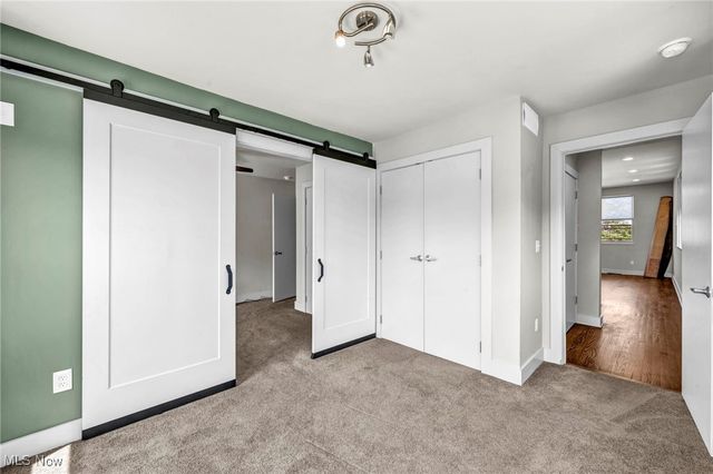 11901 Detroit Avenue, Lakewood, OH 44107