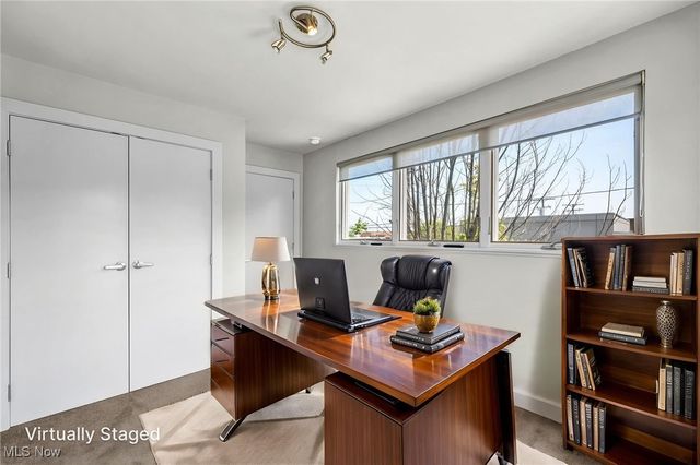 11901 Detroit Avenue, Lakewood, OH 44107