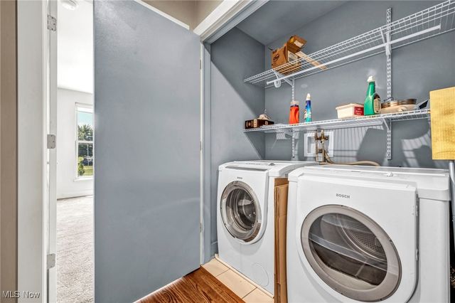 11901 Detroit Avenue, Lakewood, OH 44107