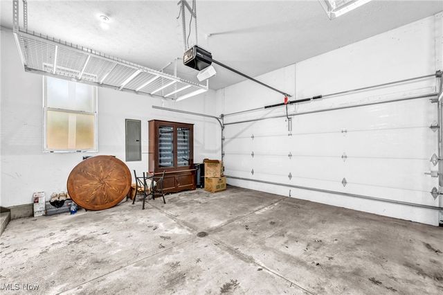 11901 Detroit Avenue, Lakewood, OH 44107