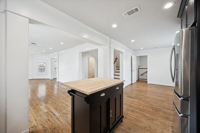 2524 Harvard Street, Houston, TX 77008