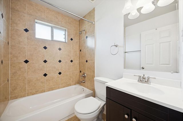 2524 Harvard Street, Houston, TX 77008