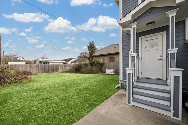 2524 Harvard Street, Houston, TX 77008