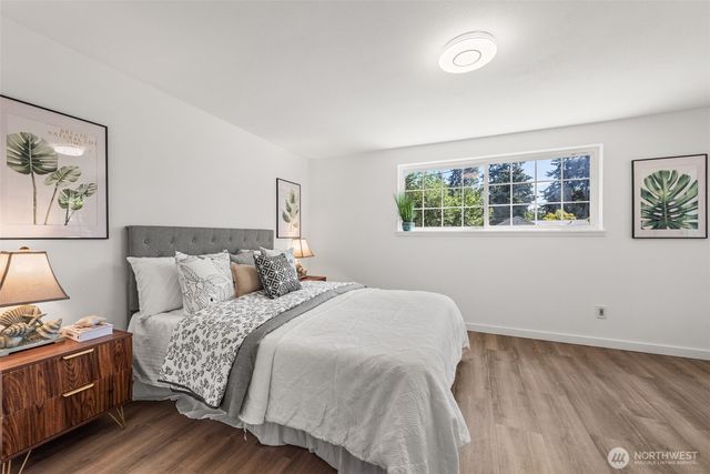 18300 8TH AVE NE, Shoreline, WA 98155
