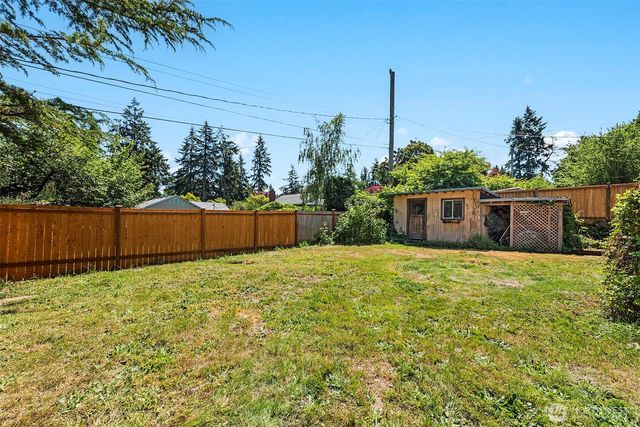 18300 8TH AVE NE, Shoreline, WA 98155