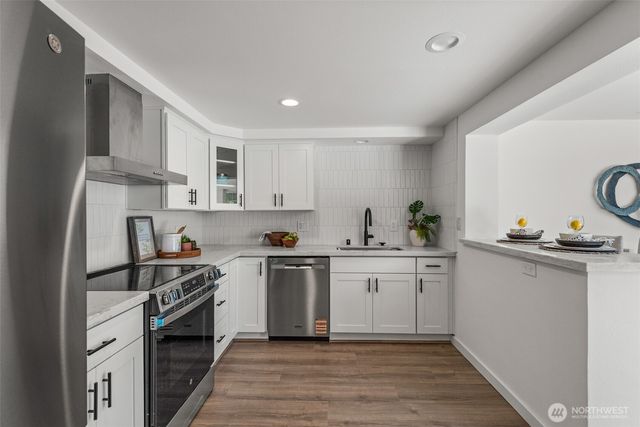 18300 8TH AVE NE, Shoreline, WA 98155