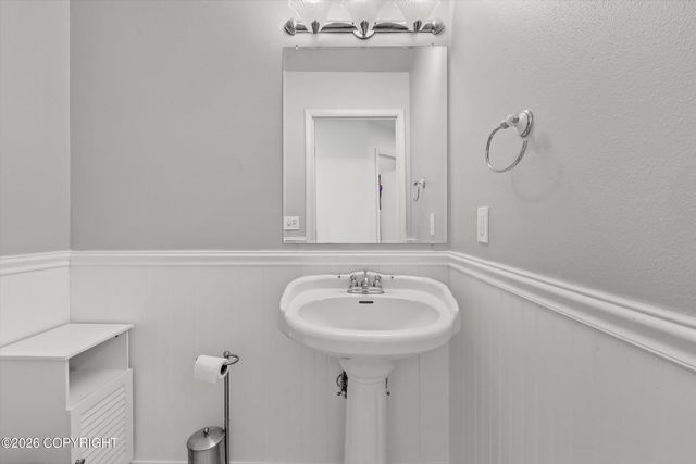12530 Freitag Circle, Anchorage, AK 99516