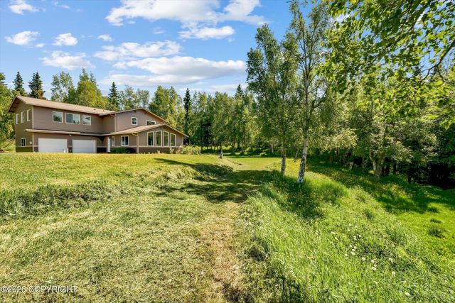 12530 Freitag Circle, Anchorage, AK 99516
