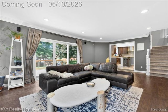 20909 Dundee Drive, Novi, MI 48375