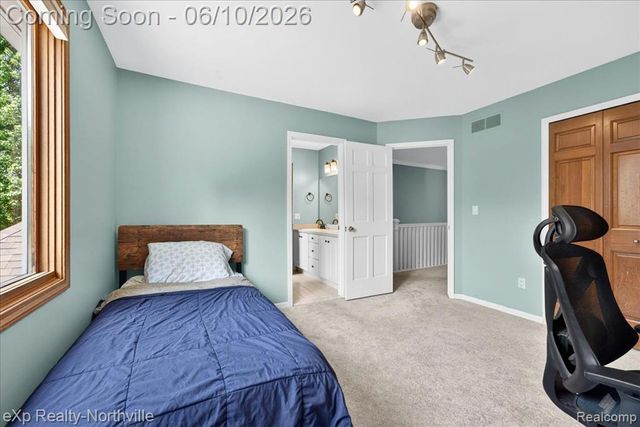 20909 Dundee Drive, Novi, MI 48375