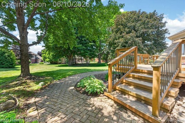 20909 Dundee Drive, Novi, MI 48375