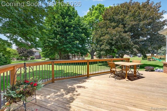 20909 Dundee Drive, Novi, MI 48375