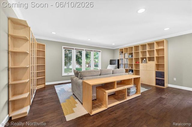 20909 Dundee Drive, Novi, MI 48375