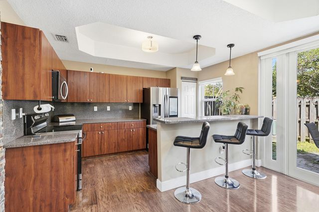 5825 Siena Lane, Hollywood, FL 33021