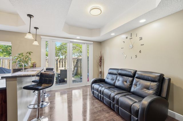 5825 Siena Lane, Hollywood, FL 33021