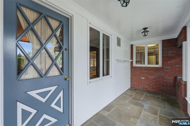 249 River Drive, Elmwood Park, NJ 07407