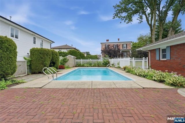 249 River Drive, Elmwood Park, NJ 07407