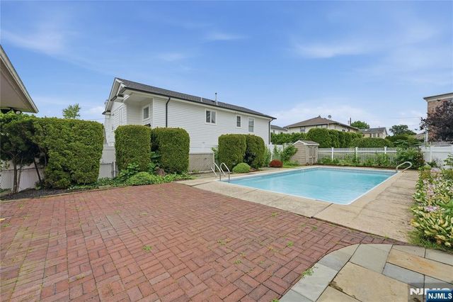249 River Drive, Elmwood Park, NJ 07407