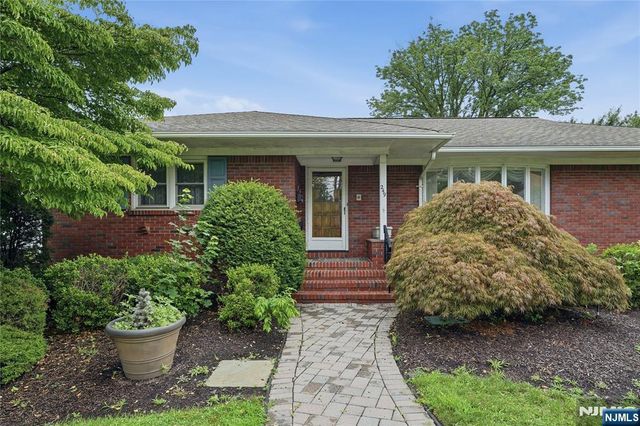 249 River Drive, Elmwood Park, NJ 07407
