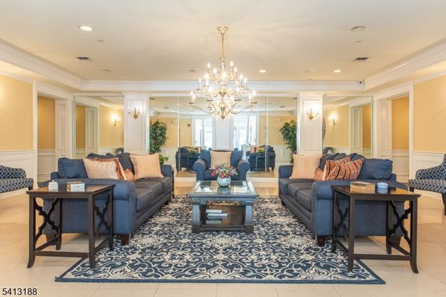 6105 Harcourt Rd, Clifton City, NJ 07013