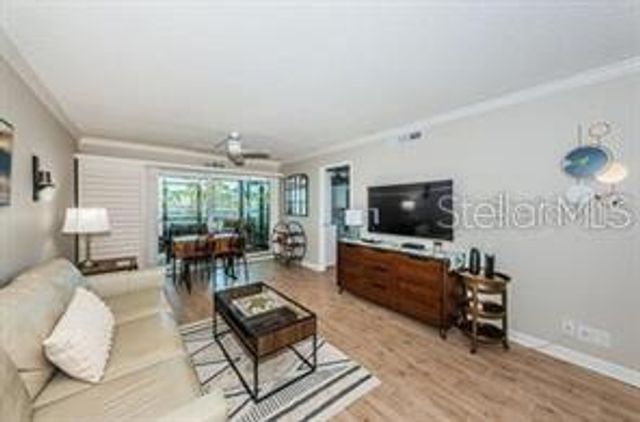 6294 BAHIA DEL MAR CIRCLE 103, St Petersburg, FL 33715