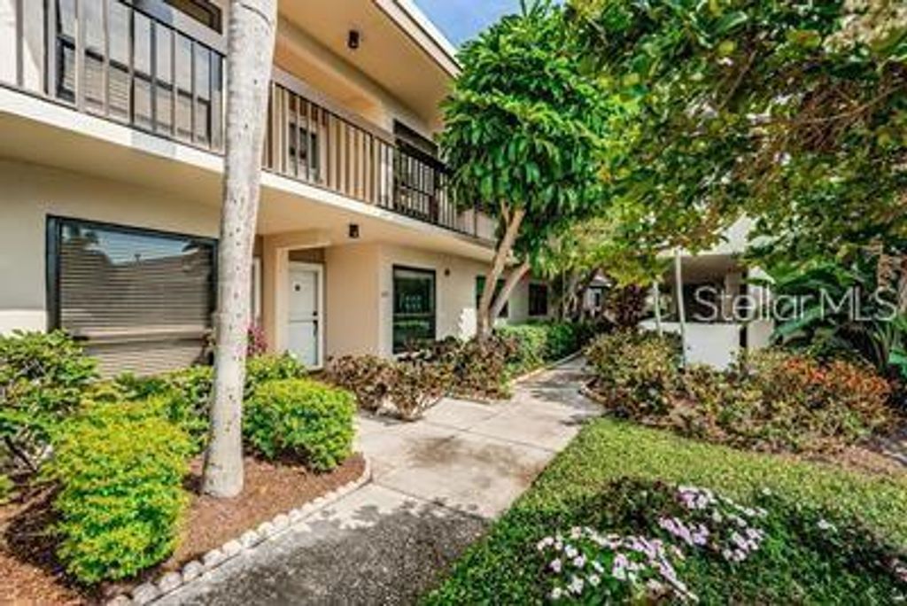 6294 BAHIA DEL MAR CIRCLE 103, St Petersburg, FL 33715