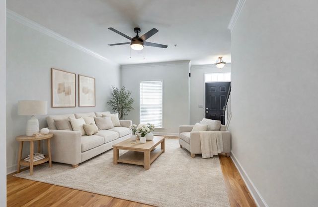 1002 McKenna Dr, Thompsons Station, TN 37179