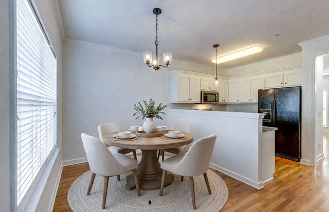 1002 McKenna Dr, Thompsons Station, TN 37179