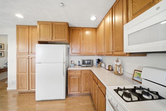 53 River 505, Billerica, MA 01821