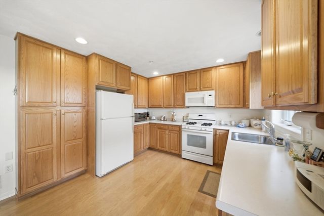 53 River 505, Billerica, MA 01821