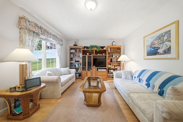 53 River 505, Billerica, MA 01821
