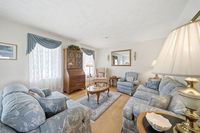 53 River 505, Billerica, MA 01821