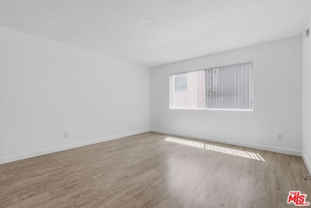 11015 Morrison Street 205, Los Angeles, CA 91601