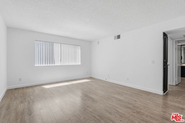 11015 Morrison Street 205, Los Angeles, CA 91601