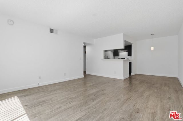 11015 Morrison Street 205, Los Angeles, CA 91601