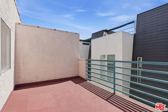 11015 Morrison Street 205, Los Angeles, CA 91601