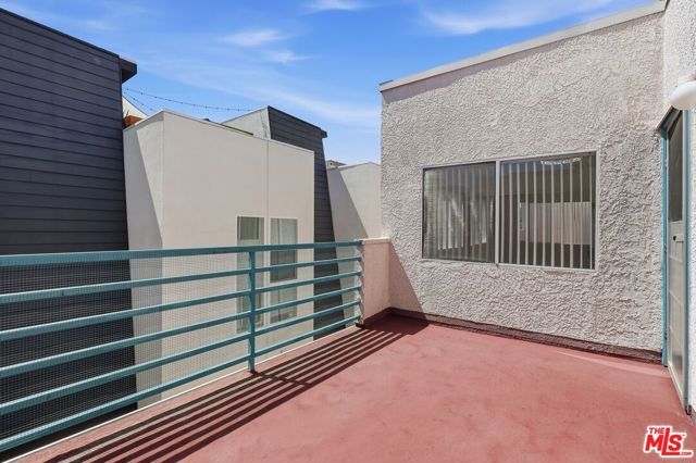 11015 Morrison Street 205, Los Angeles, CA 91601
