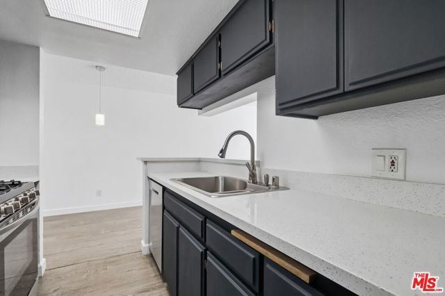 11015 Morrison Street 205, Los Angeles, CA 91601