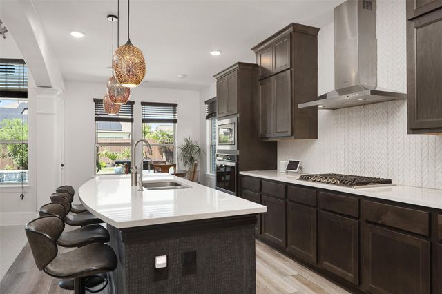 13018 Wintery Tide Drive, Texas City, TX 77568