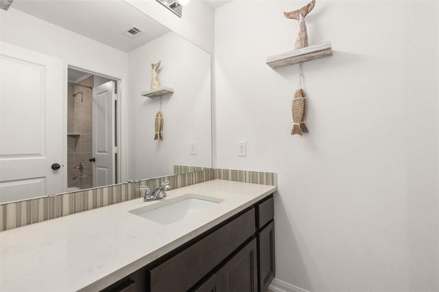 13018 Wintery Tide Drive, Texas City, TX 77568